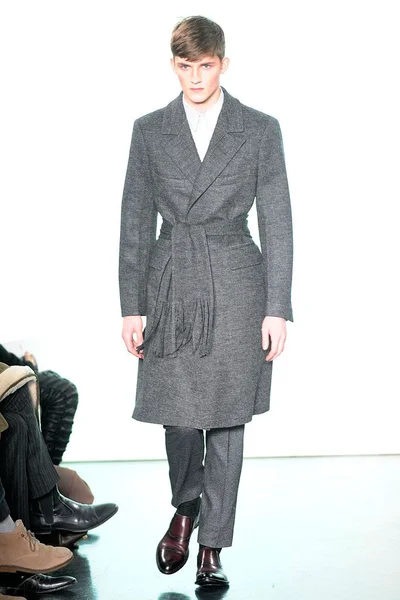Look 1